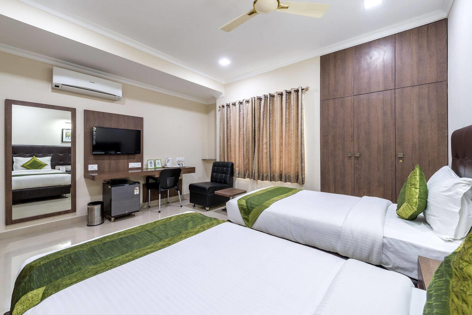 Hotel Mount Kailash Suites เชนไน ภายนอก รูปภาพ